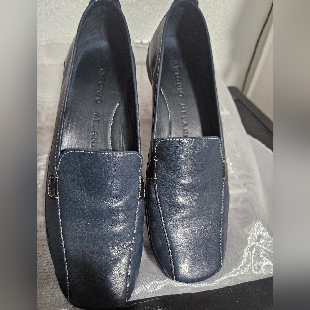 Antonio Melani Blue Leather Flats Sleek Design